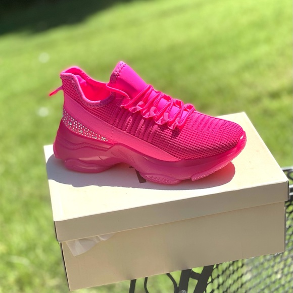 Fuchsia Sneakers - Picture 1 of 2
